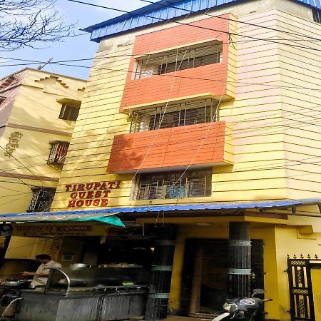 Staymaker Tirupati Guest House 加尔各答 外观 照片