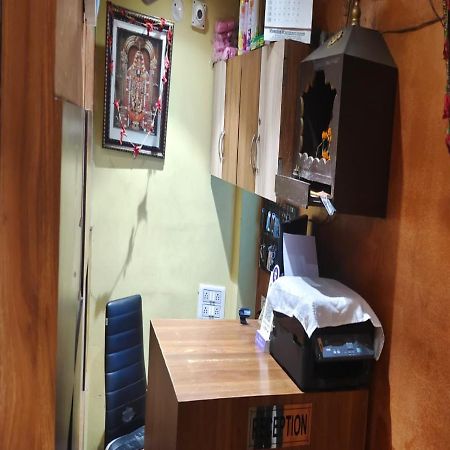Staymaker Tirupati Guest House 加尔各答 外观 照片
