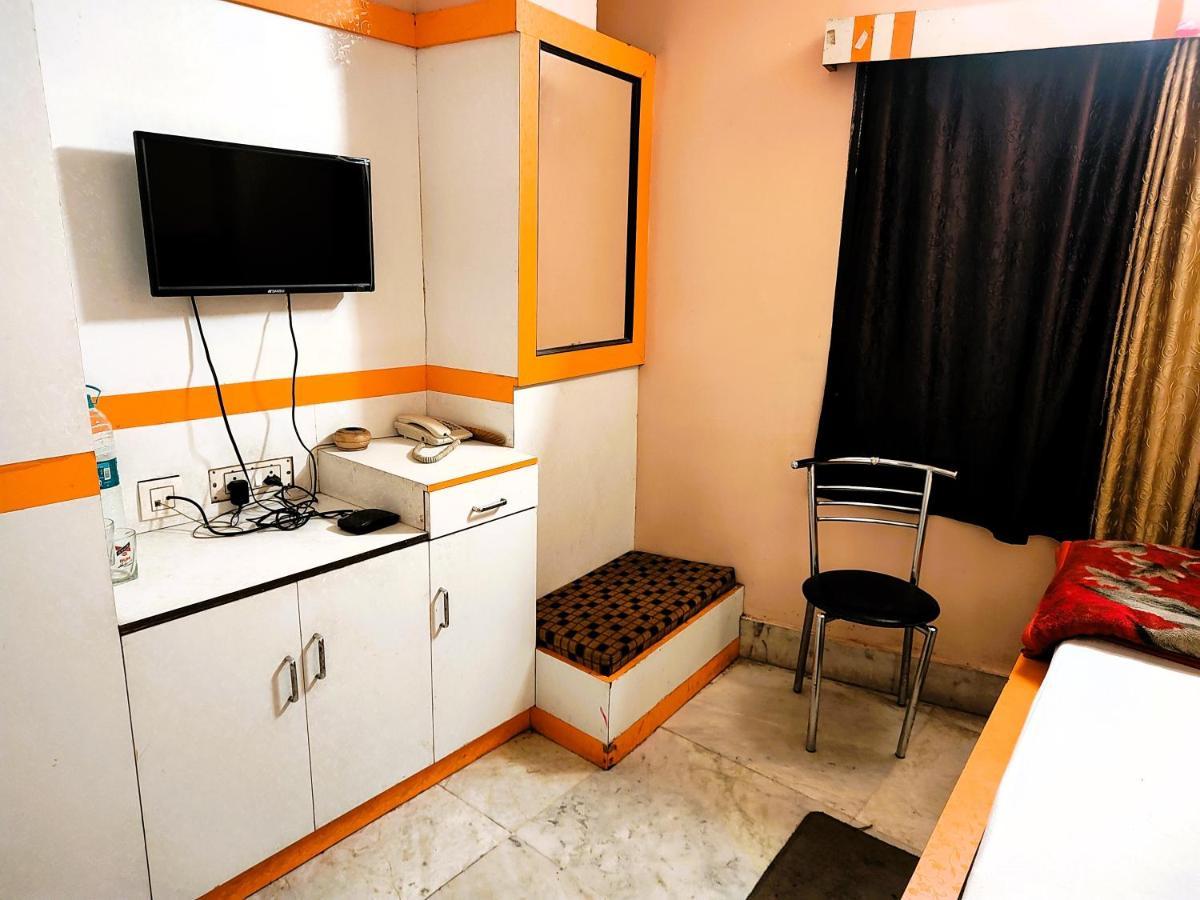 Staymaker Tirupati Guest House 加尔各答 外观 照片