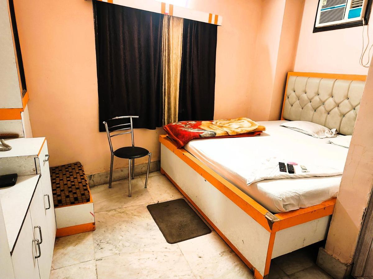 Staymaker Tirupati Guest House 加尔各答 外观 照片